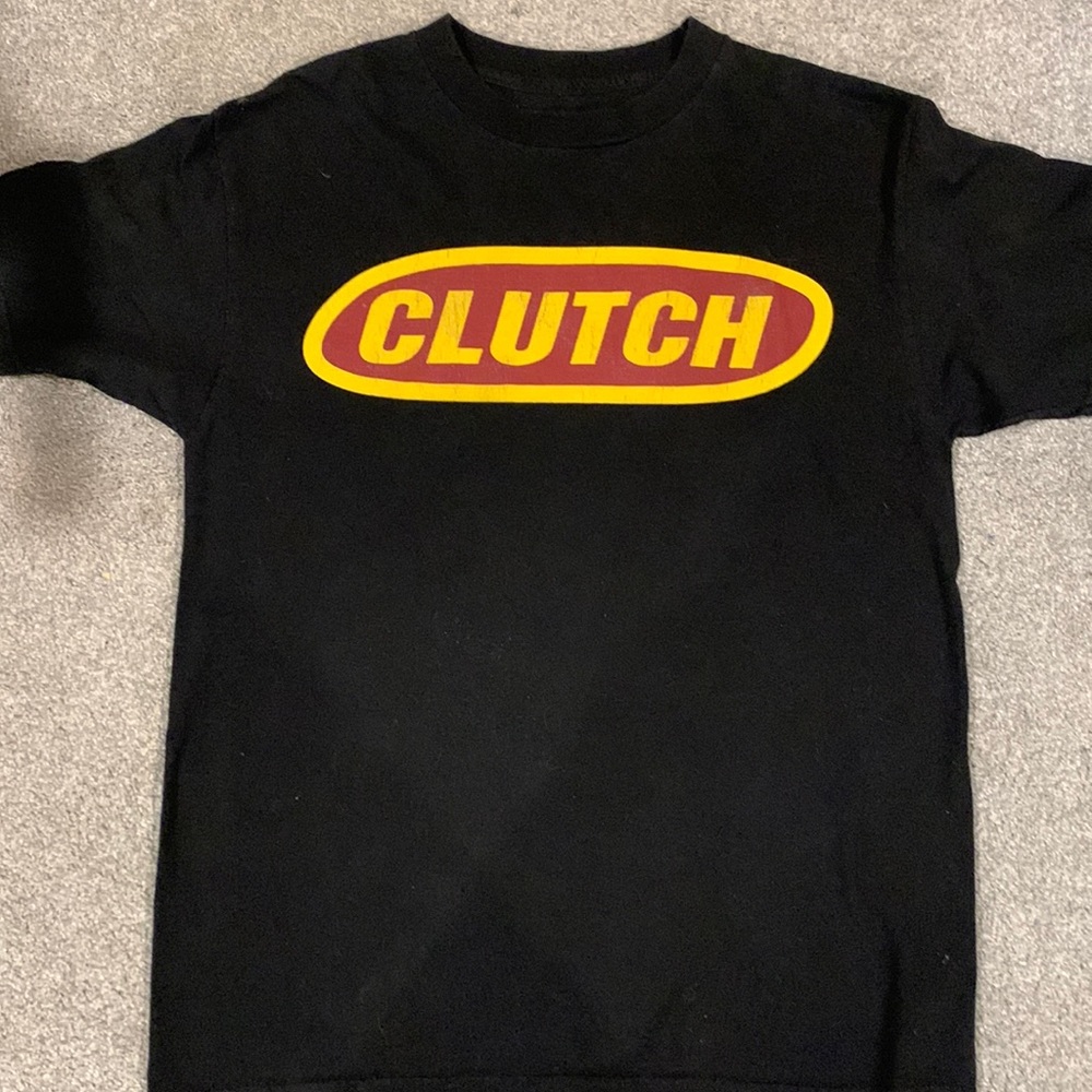 Short sleeve clutch tee shirt
